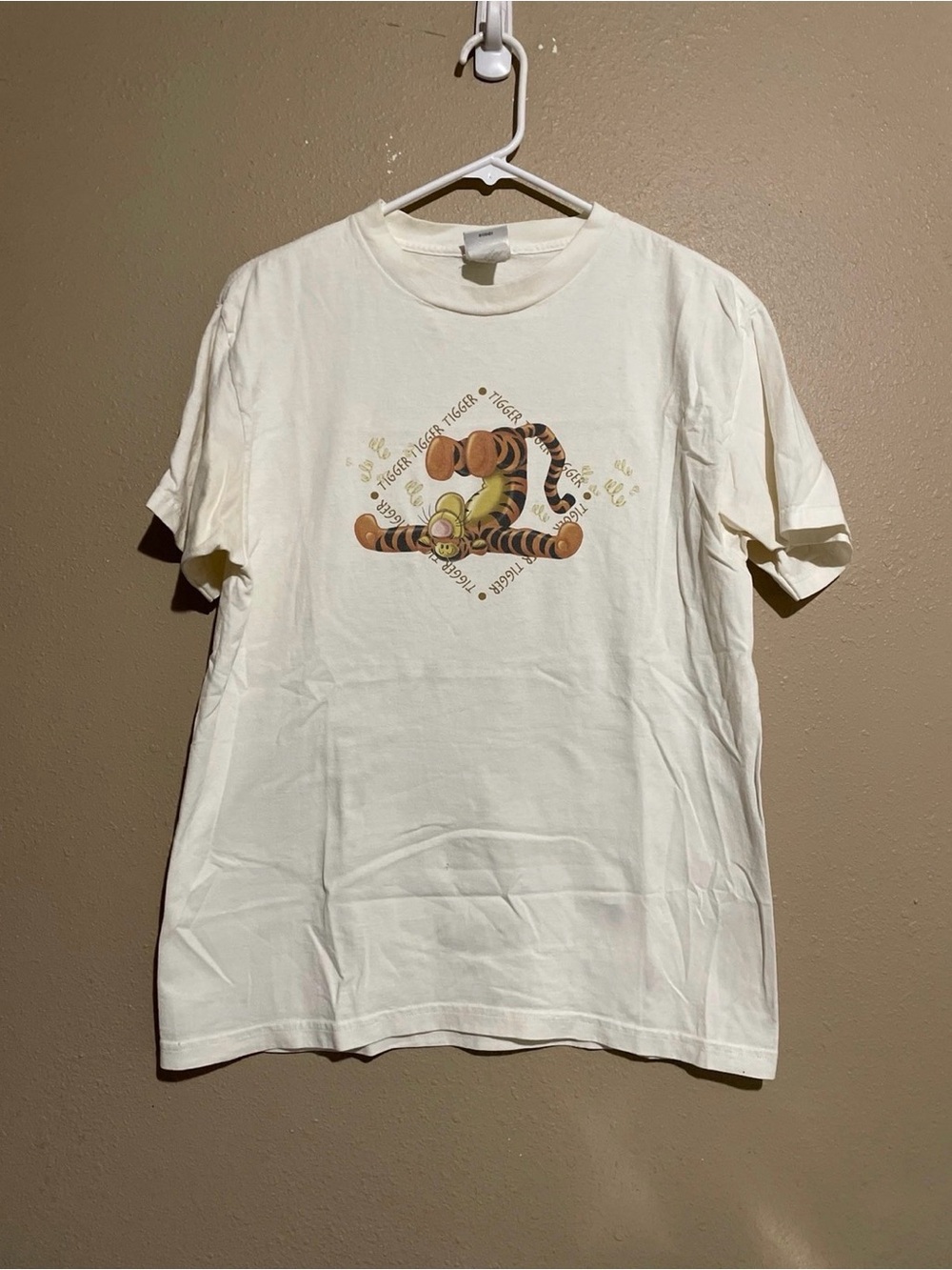 Vintage Winnie the Pooh Tigger Graphic White T-Shirt Adult M Made in USA